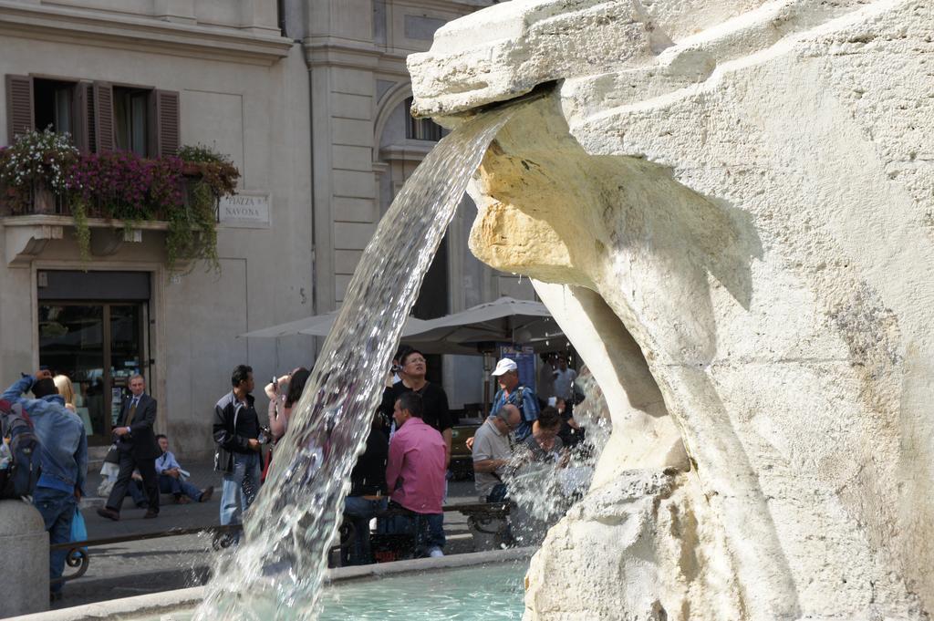 Hotel Navona Rome Luaran gambar